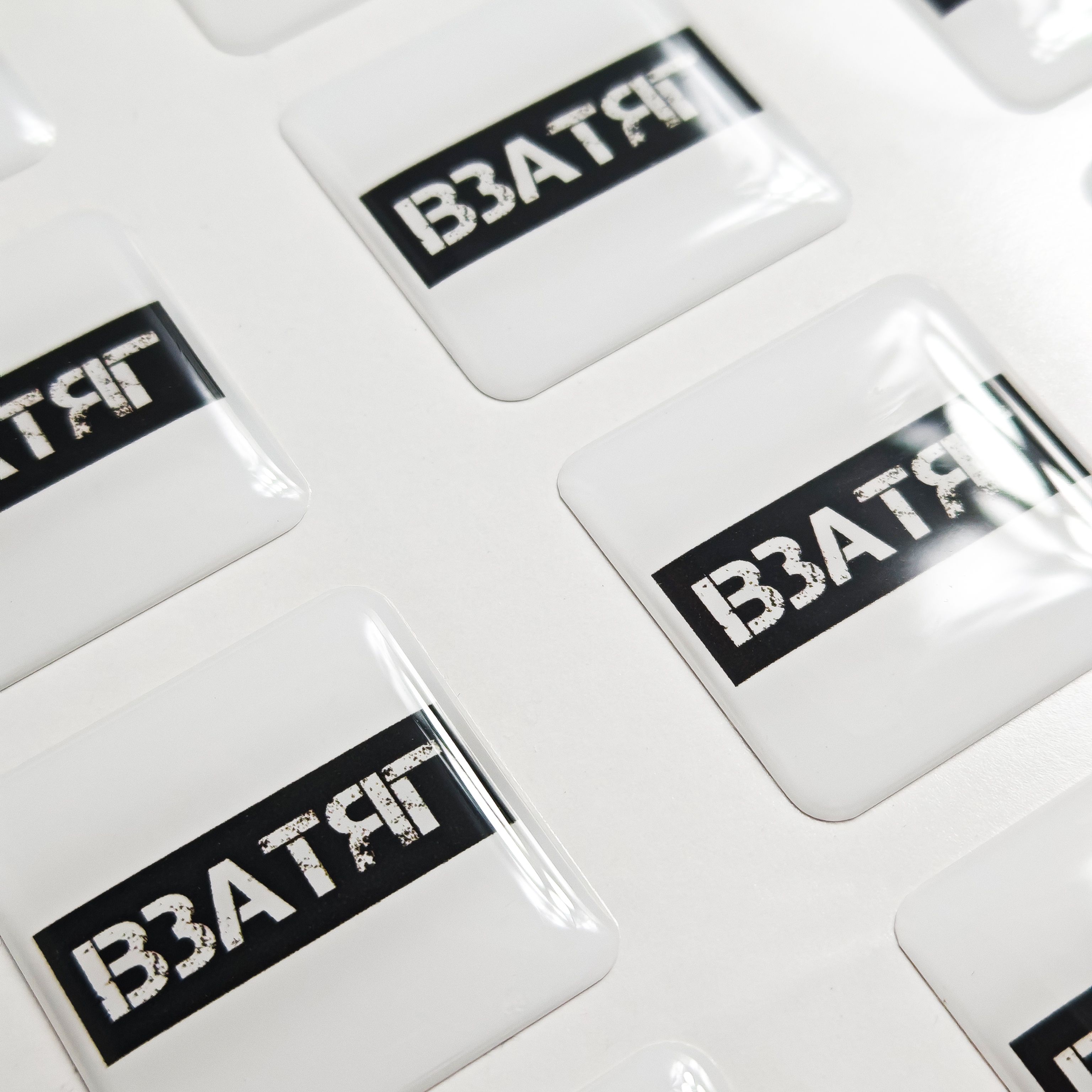 Изготовление 3D-наклеек и стикерпаков со смолой на заказ